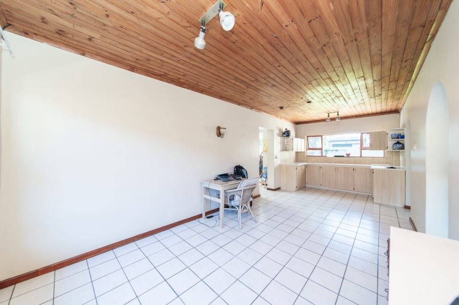 3 Bedroom Property for Sale in Bonza Bay Eastern Cape